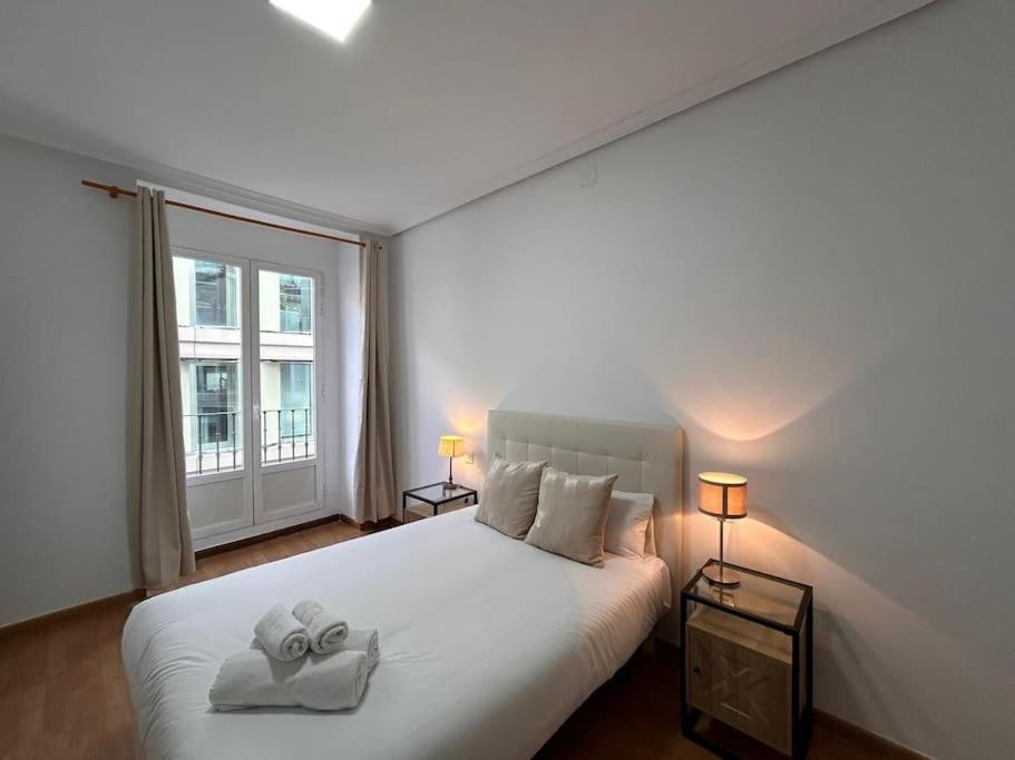 Stunning Apartment In Gran Via For 4 People. S3 Madrid Esterno foto
